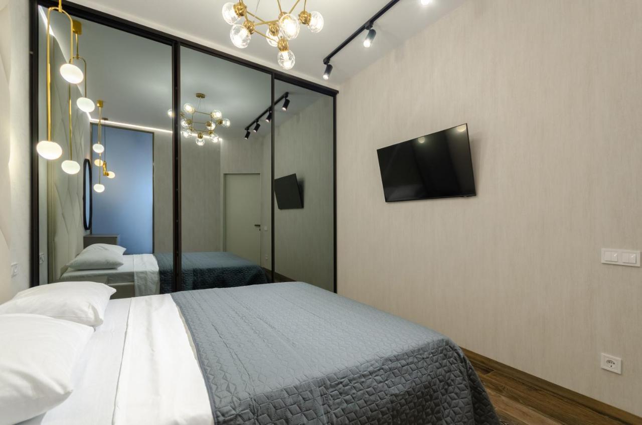 Petrovdom Ж38 In Luxury Apartments At 68 Zhylyanska Street,38 Perlyna Kyiv Exterior photo